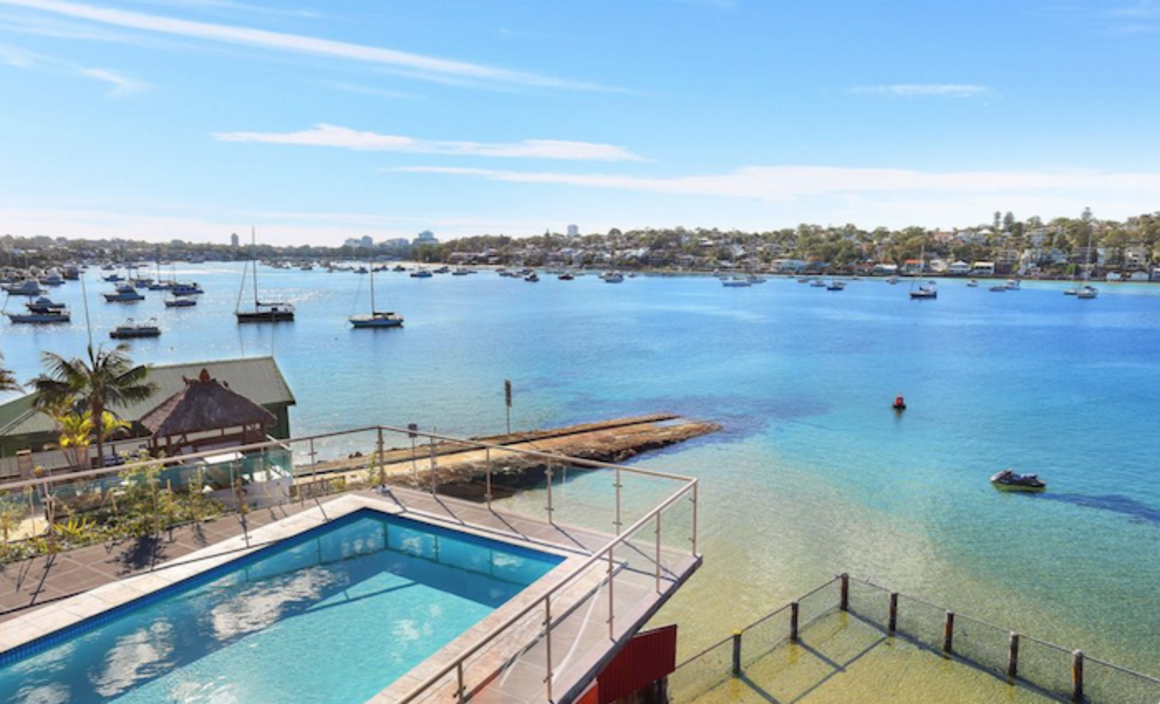 Sydney auction success rate moves into the 70s